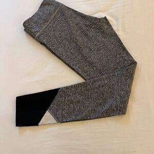 PINK Victoria's Secret Gray Leggings with Stretchy Fit and Full Length Design
